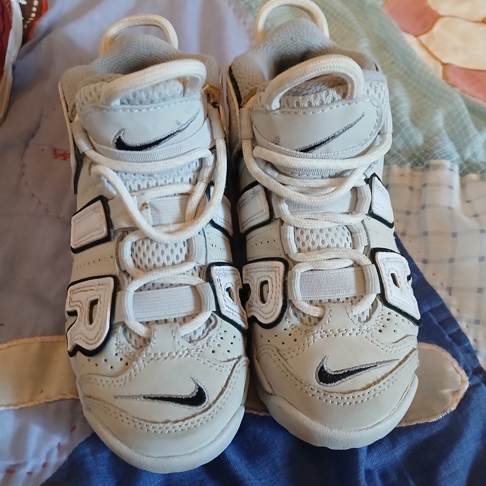 Nike Kids Cream and Black Sneakers